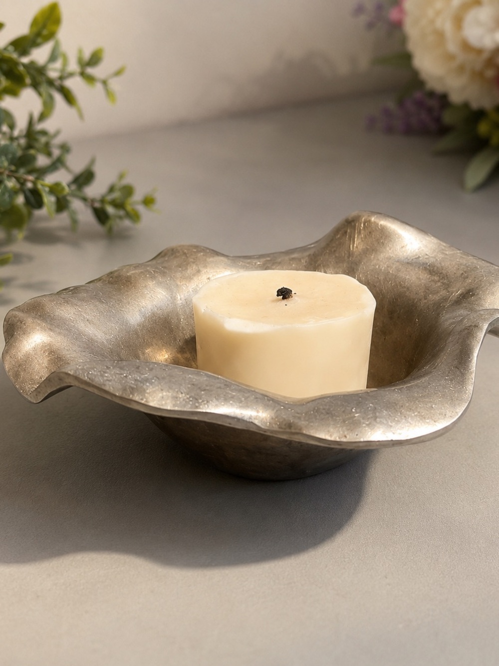 Wavy Silver Decorative Bowl with Cream Pillar Candle